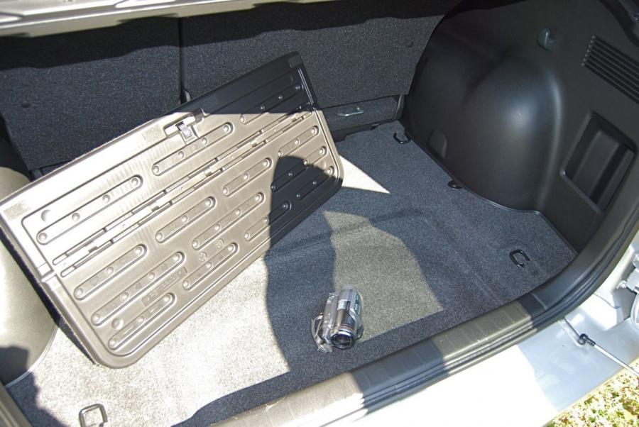  Suzuki Grand Vitara XSport 2008 года  (фото 12 из 27)